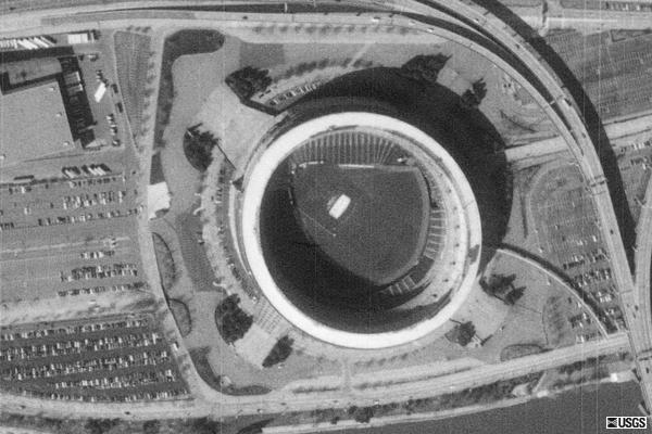 Aerial picture of Three Rivers Stadium from 1995