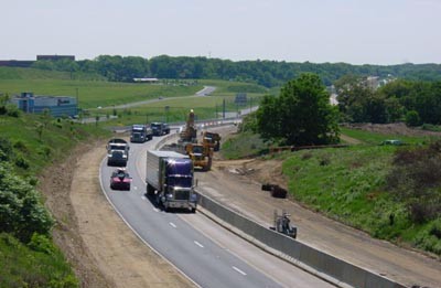 Traffic and construction at I-83