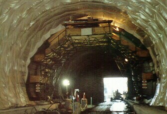 Lehigh Tunnel lining installation